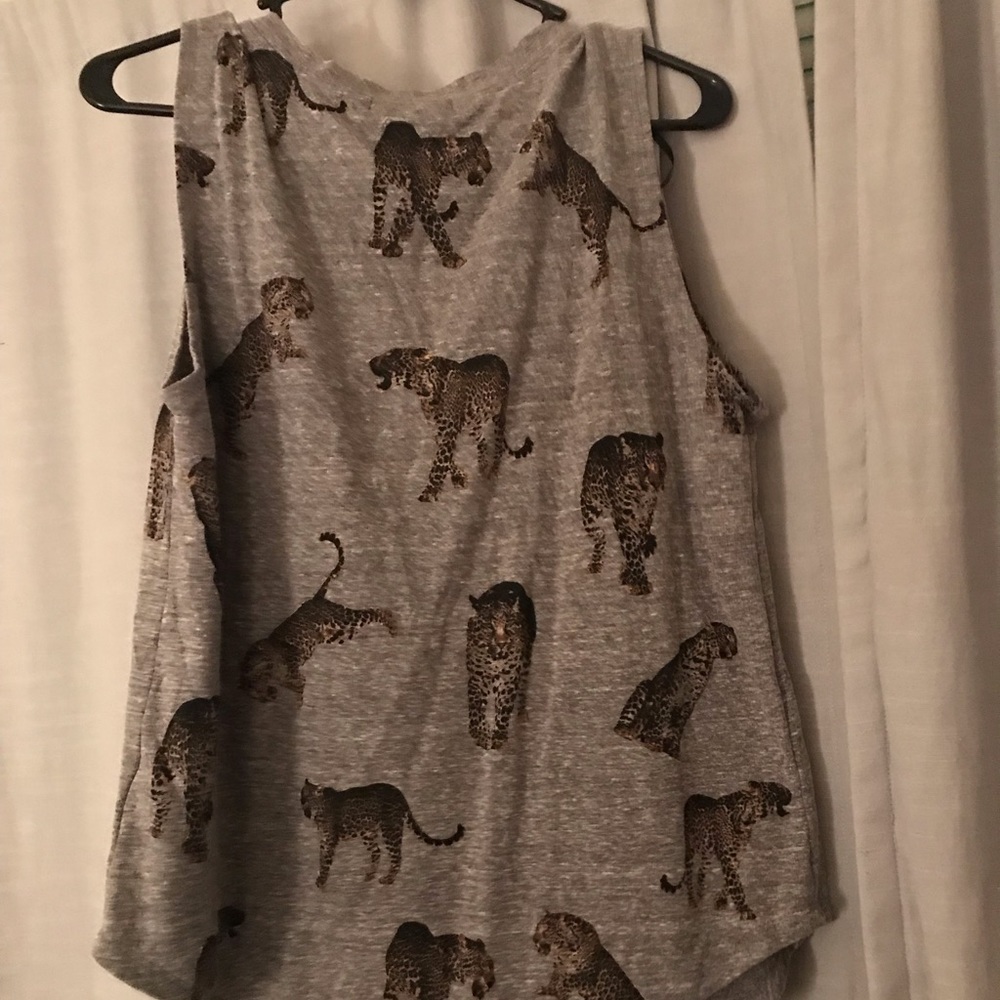 Forever 21 grey with leopards tank top
